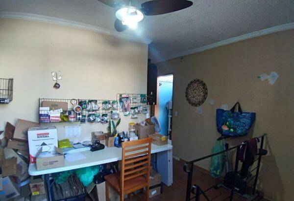 Apartamento à venda com 3 quartos, 98m² - Foto 2