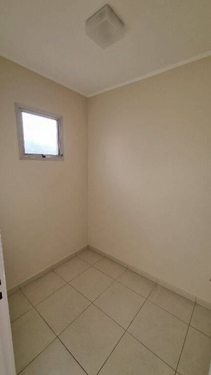Apartamento para alugar com 3 quartos, 105m² - Foto 9