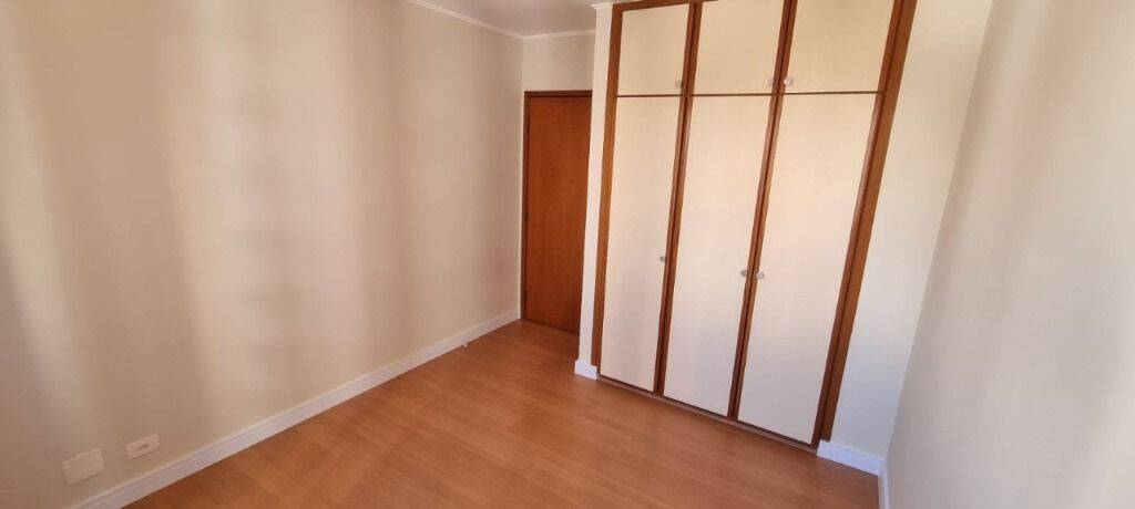 Apartamento para alugar com 3 quartos, 105m² - Foto 7