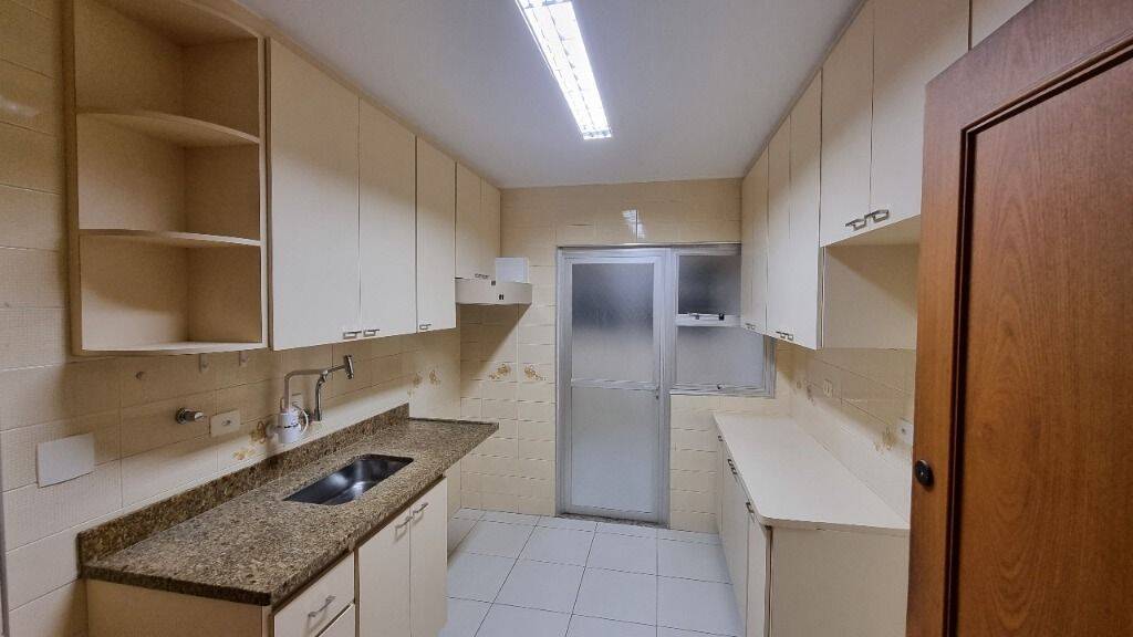 Apartamento para alugar com 3 quartos, 105m² - Foto 16