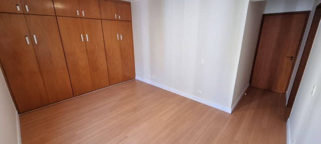 Apartamento para alugar com 3 quartos, 105m² - Foto 22
