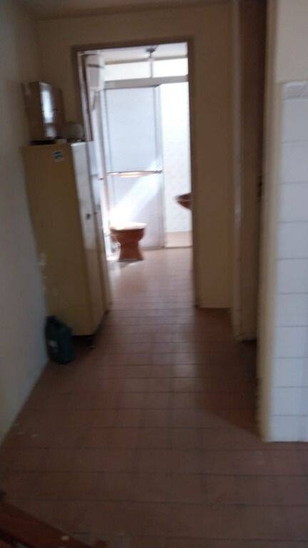 Casa à venda com 2 quartos, 110m² - Foto 2