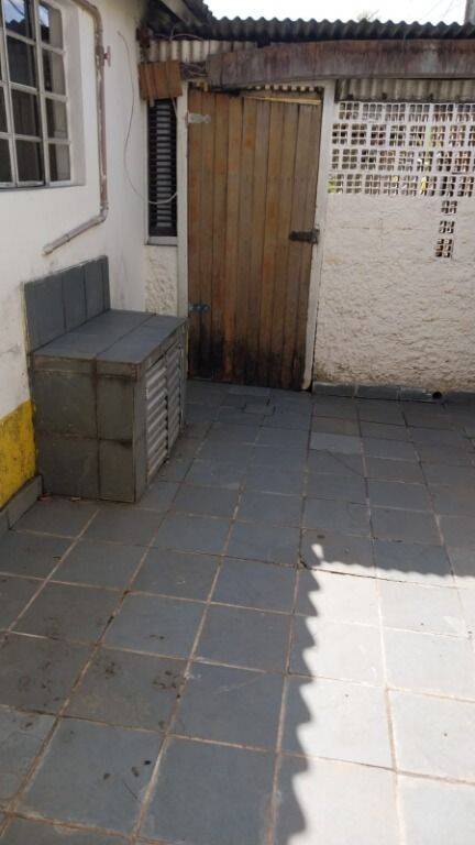 Casa à venda com 2 quartos, 110m² - Foto 1