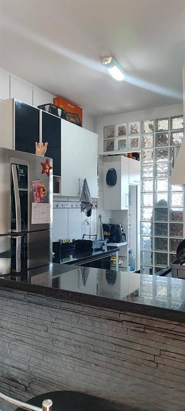 Apartamento à venda com 2 quartos, 49m² - Foto 2