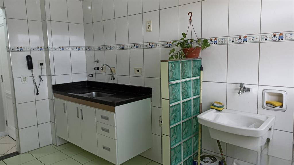 Apartamento à venda com 2 quartos, 60m² - Foto 18