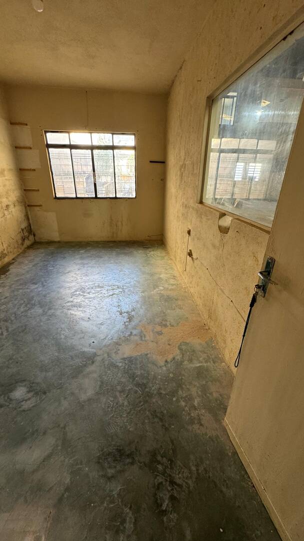 Sala-Conjunto, 1000 m² - Foto 3