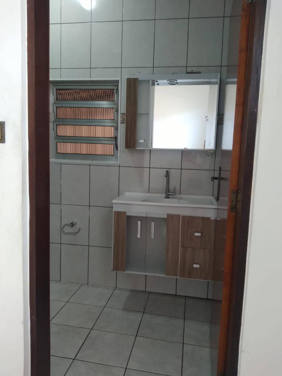 Casa para alugar com 2 quartos, 70m² - Foto 10