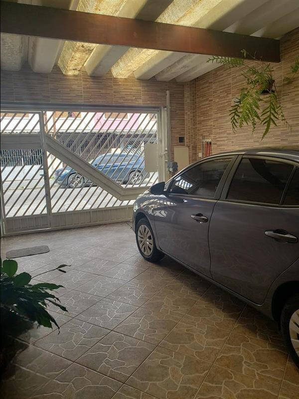 Casa à venda com 3 quartos, 142m² - Foto 2