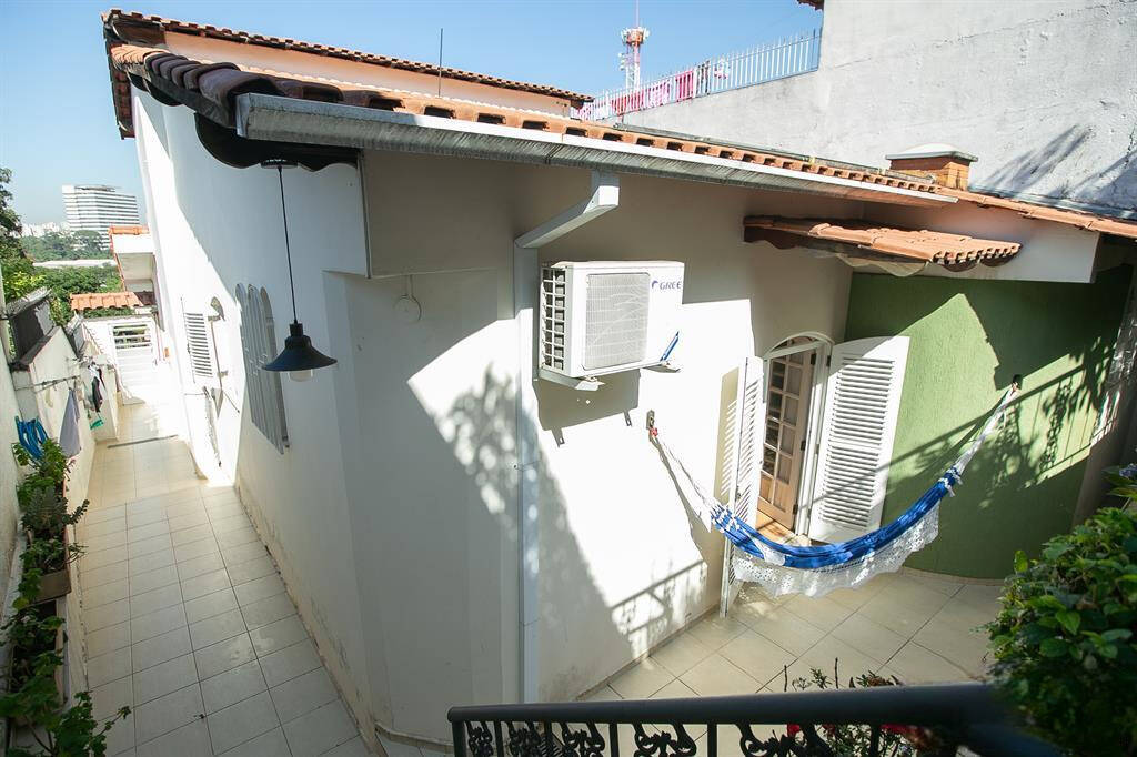Casa à venda com 4 quartos, 350m² - Foto 12