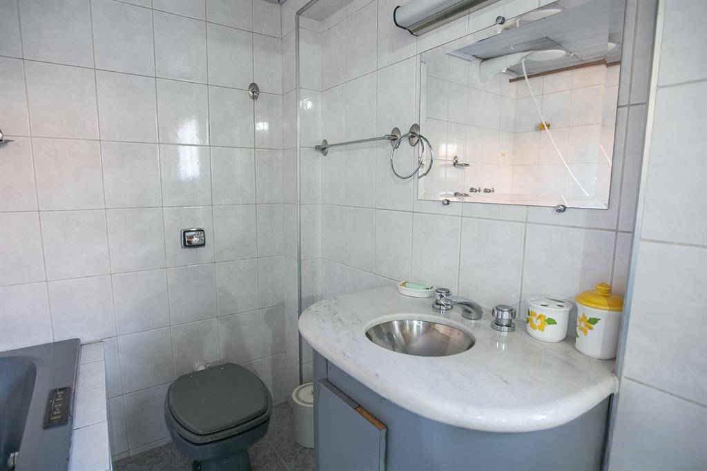Casa à venda com 4 quartos, 350m² - Foto 19