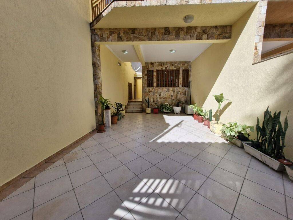 Sobrado, 4 quartos, 180 m² - Foto 2