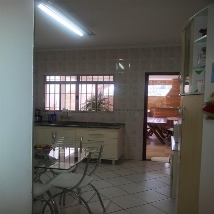 Casa, 2 quartos, 220 m² - Foto 13