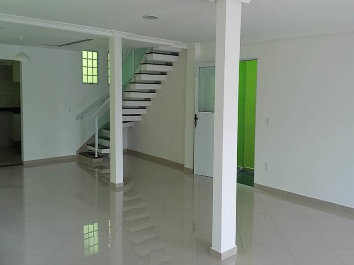 Sobrado à venda com 3 quartos, 210m² - Foto 5