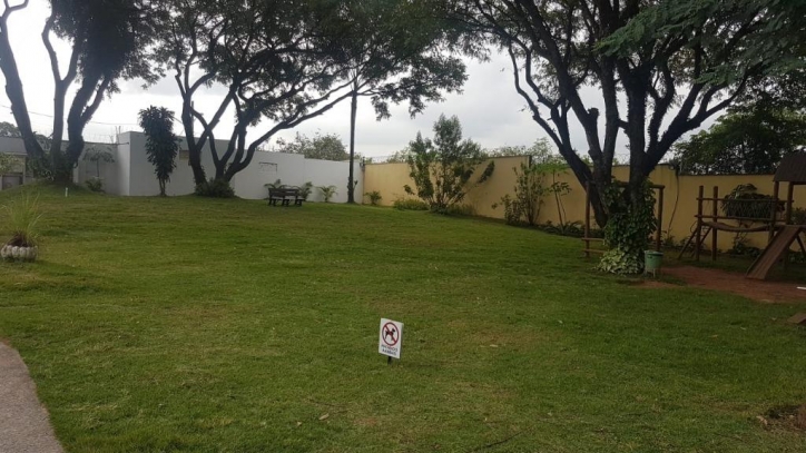 Sobrado à venda com 3 quartos, 100m² - Foto 1