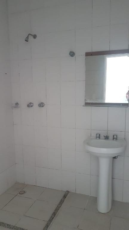Sobrado à venda com 3 quartos, 100m² - Foto 4