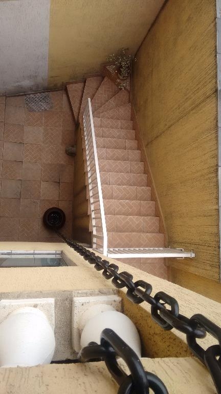 Sobrado à venda com 3 quartos, 206m² - Foto 2