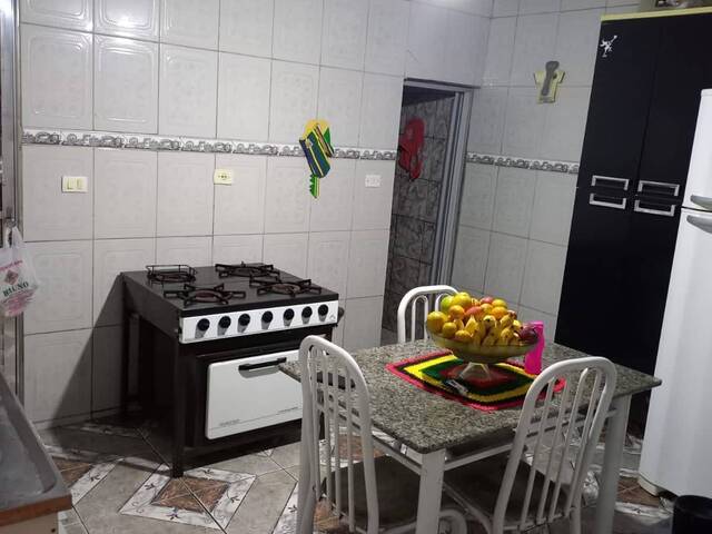 Sobrado para Venda em Carapicuíba - 4