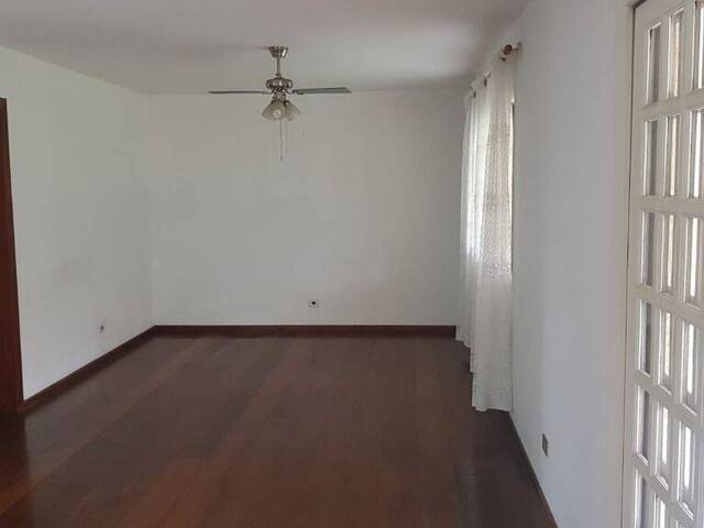 Casa para Venda em Santana de Parnaíba - 5
