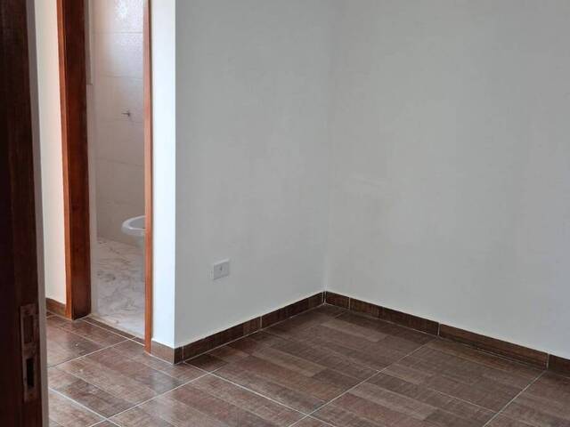 Sobrado para Venda em Franco da Rocha - 4